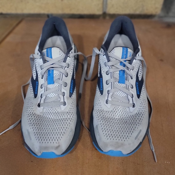 Men's Gray and Blue Brooks Shoes - Picture 5 of 5